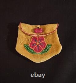 Native American Beaded Floral Bag Indian Made Pouch Purse 1920s Indian Made