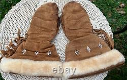 Vintage Gauntlet Mittens Canada Native American Beaded Leather Size 7 RARE