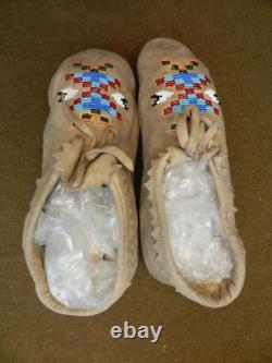 Vintage, Native American, Adult, Low Cut, Beaded Mocassins