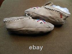 Vintage, Native American, Adult, Low Cut, Beaded Mocassins