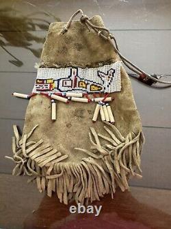 Vintage native american beaded bag